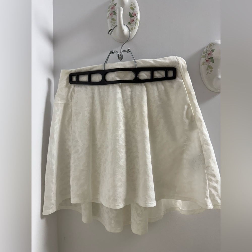 Nike Dri-FIT Standard Fit White skirt